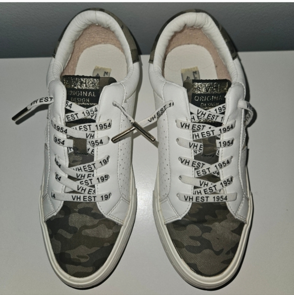 Vintage Havana Kiki White Camo Sneakers - Size 8 - Picture 4 of 12
